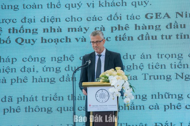 Bí thư Tỉnh ủy Lương Nguyễn Minh Triết dự Lễ khởi công Nhà máy cà phê Trung Nguyên Legend4
